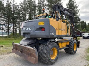 imgi_18_extrabilder62454883_large_2025-10-28_15-21-46